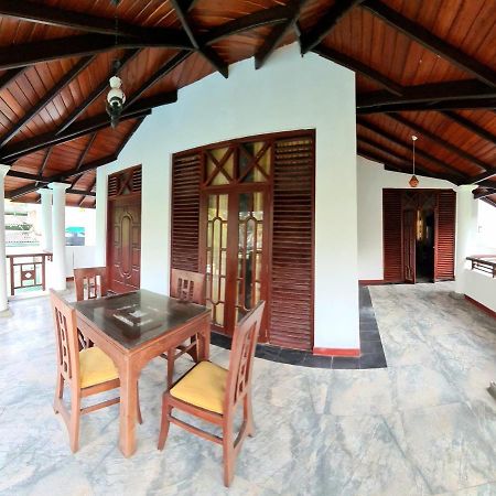 Golden Relax Villa With Pool, Restaurant & European Service Eramudugaha Екстериор снимка