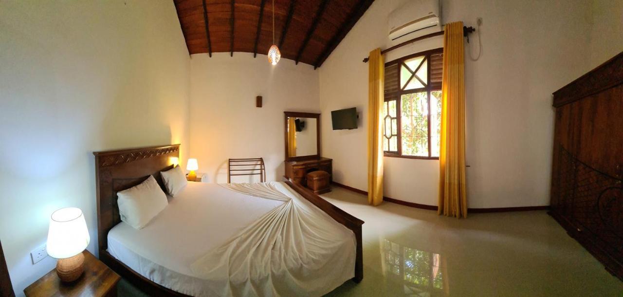 Golden Relax Villa With Pool, Restaurant & European Service Eramudugaha Екстериор снимка