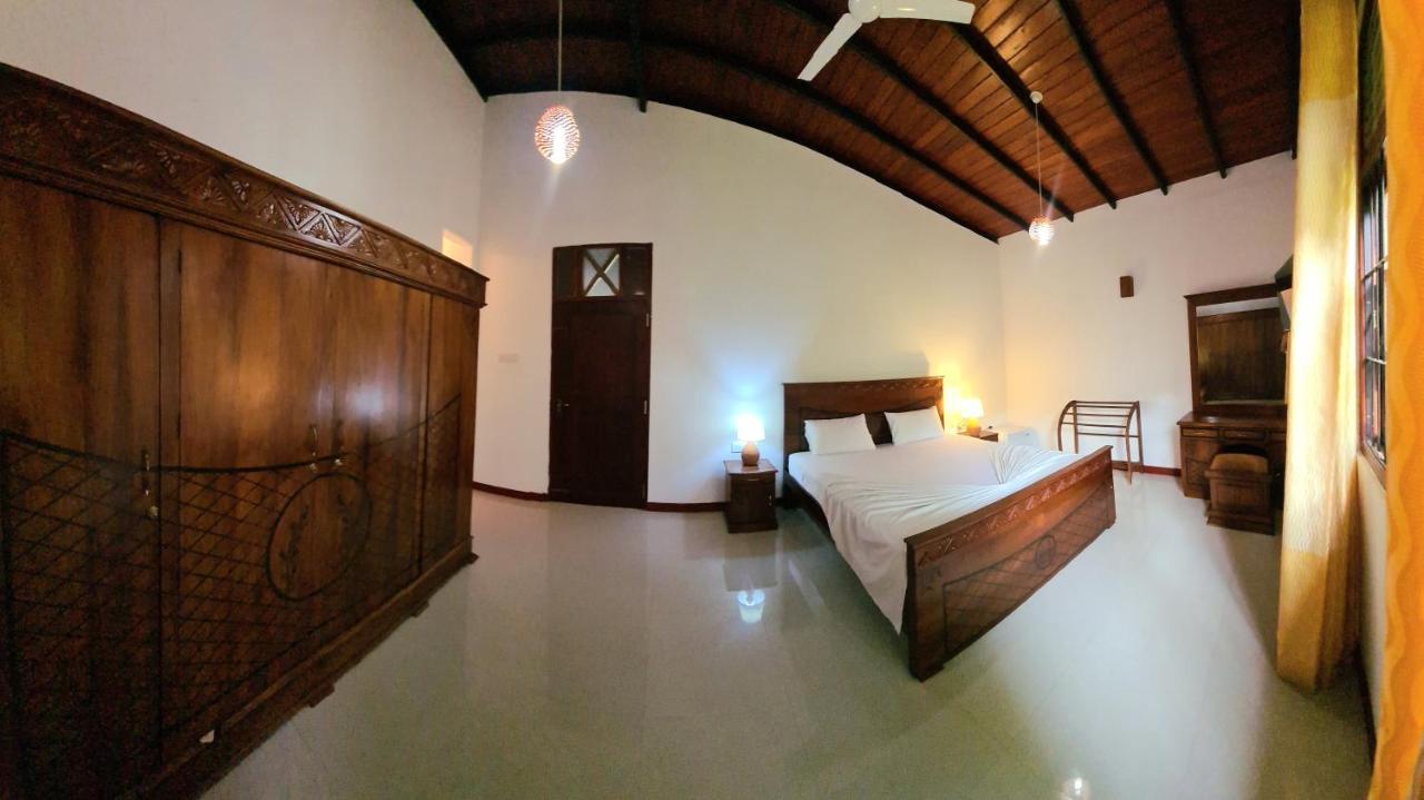 Golden Relax Villa With Pool, Restaurant & European Service Eramudugaha Екстериор снимка